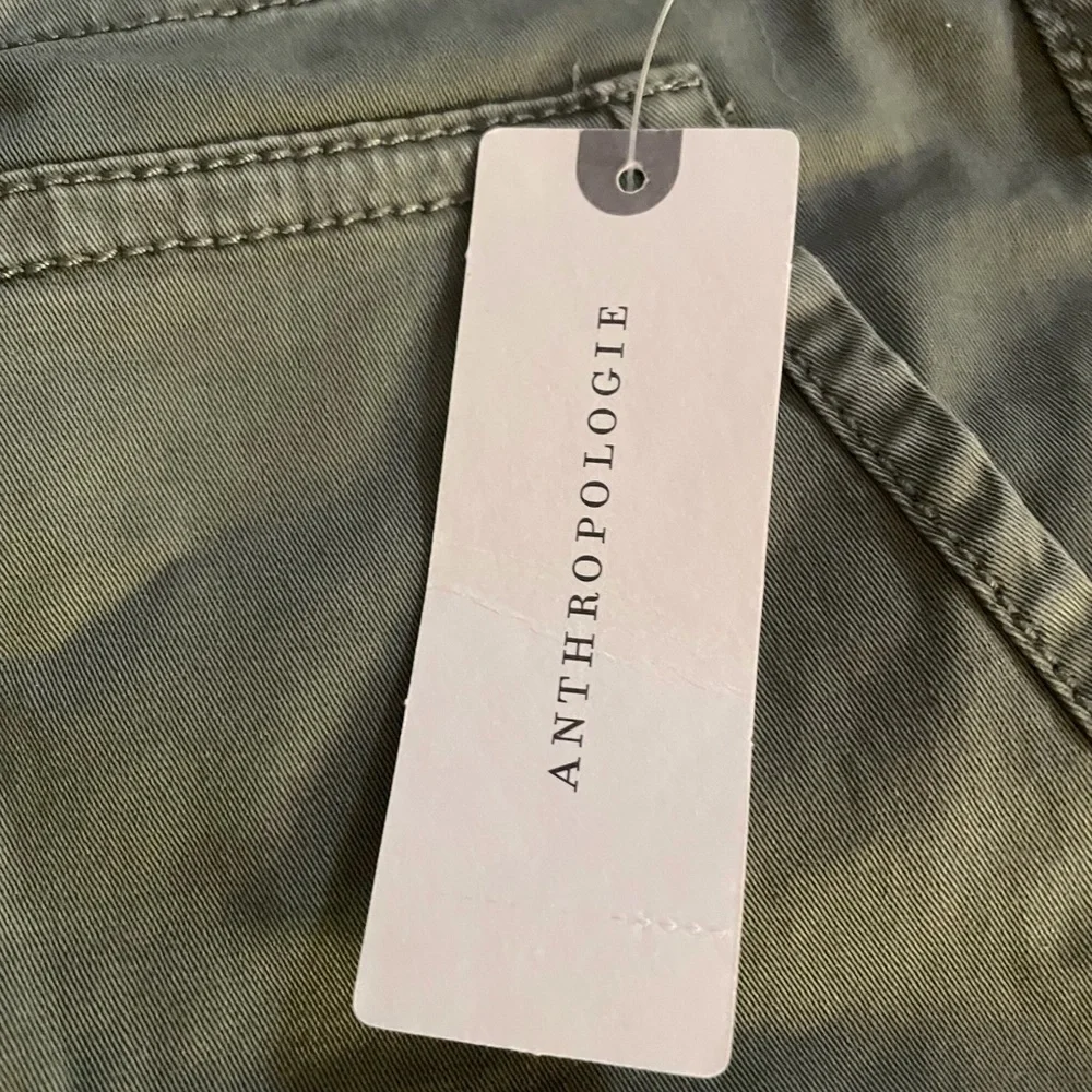 Anthropologie Green Cargo Shorts - Picture 9 of 11